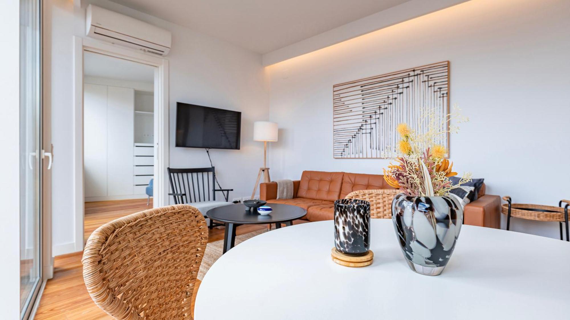 Classy 2bdr House With Balcony By Lovelystay Lissabon